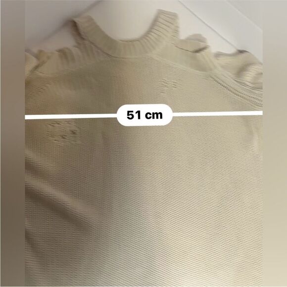 New Vintage Havana Oatmeal Women's Cold Shoulder Distressed Sweater size Small - Picture 12 of 13
